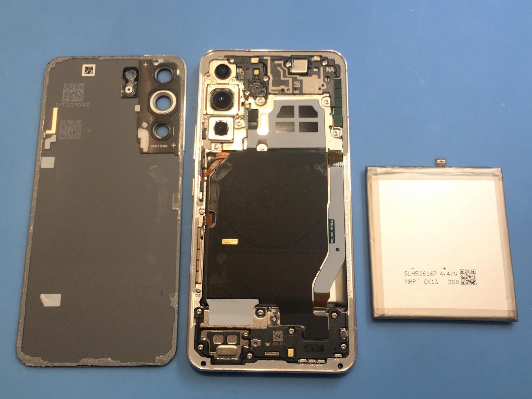 GalaxyS22(ギャラクシー)の修理のご相談をいただきました【スマホ修理工房池袋P’パルコ店】